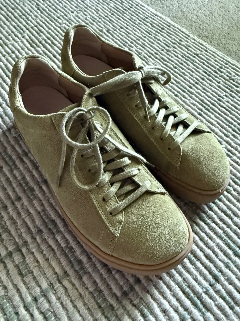 Birkenstocks Bend Low Leather Tennis Shoe (Size 40 9-9.5)